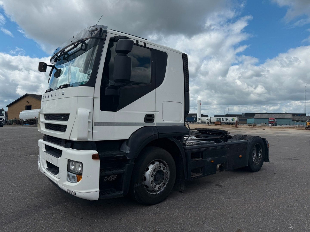 Iveco Stralis AT440S36T 4x2 - Tegljač: slika Iveco Stralis AT440S36T 4x2 - Tegljač Iveco Stralis AT440S36T 4x2 - Tegljač: slika Iveco Stralis AT440S36T 4x2 - Tegljač