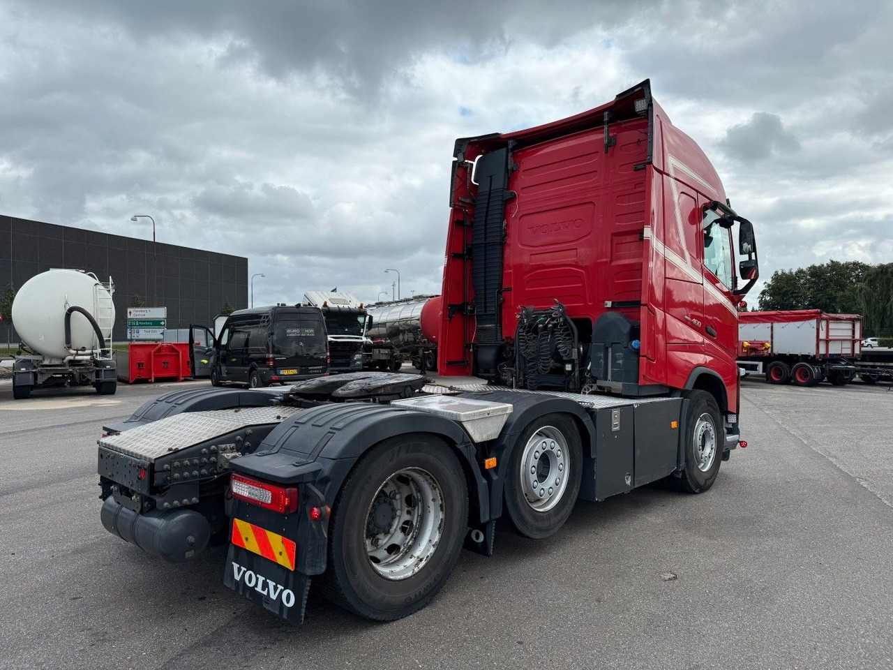 Volvo FH 460 6x2 Globetrotter Euro 6 - Tegljač: slika Volvo FH 460 6x2 Globetrotter Euro 6 - Tegljač Volvo FH 460 6x2 Globetrotter Euro 6 - Tegljač: slika Volvo FH 460 6x2 Globetrotter Euro 6 - Tegljač
