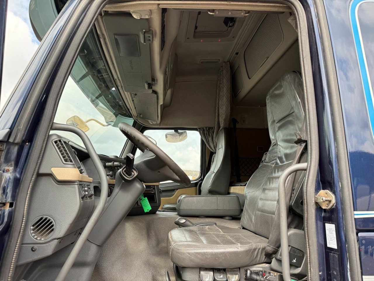 Volvo FM 480 6x2 Tractor unit with Tipper - Tegljač: slika Volvo FM 480 6x2 Tractor unit with Tipper - Tegljač Volvo FM 480 6x2 Tractor unit with Tipper - Tegljač: slika Volvo FM 480 6x2 Tractor unit with Tipper - Tegljač