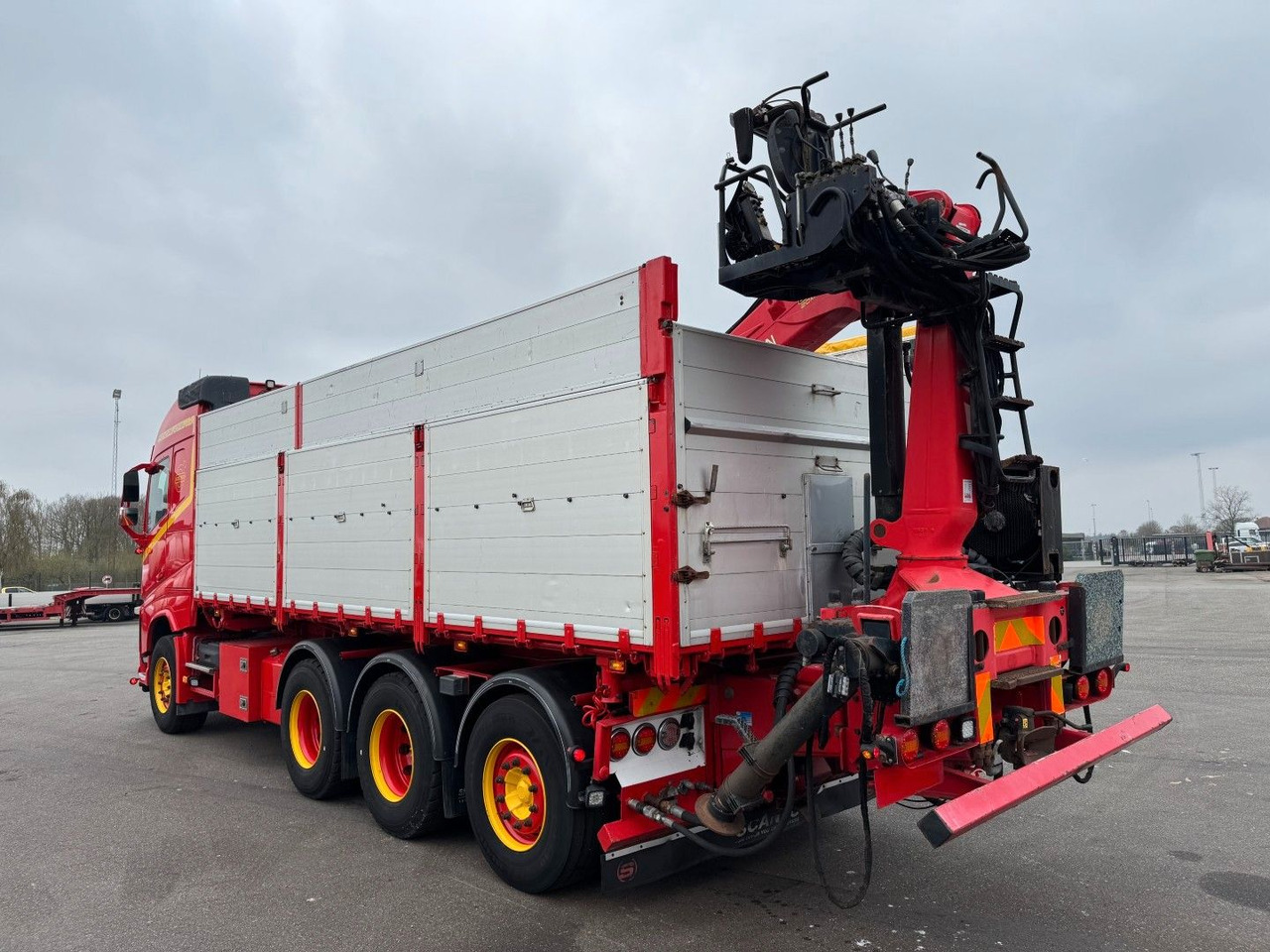 Volvo FH500 8x4*4 Tip / Palfinger Epsilon Q170L - Kamion s kranom: slika Volvo FH500 8x4*4 Tip / Palfinger Epsilon Q170L - Kamion s kranom Volvo FH500 8x4*4 Tip / Palfinger Epsilon Q170L - Kamion s kranom: slika Volvo FH500 8x4*4 Tip / Palfinger Epsilon Q170L - Kamion s kranom