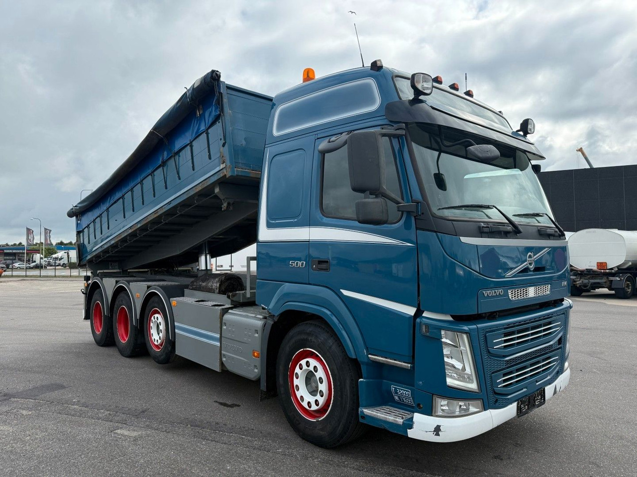 Volvo FM 500 8x4 Pushertridem 3 Way Tipper / Kipper - Kiper: slika Volvo FM 500 8x4 Pushertridem 3 Way Tipper / Kipper - Kiper Volvo FM 500 8x4 Pushertridem 3 Way Tipper / Kipper - Kiper: slika Volvo FM 500 8x4 Pushertridem 3 Way Tipper / Kipper - Kiper