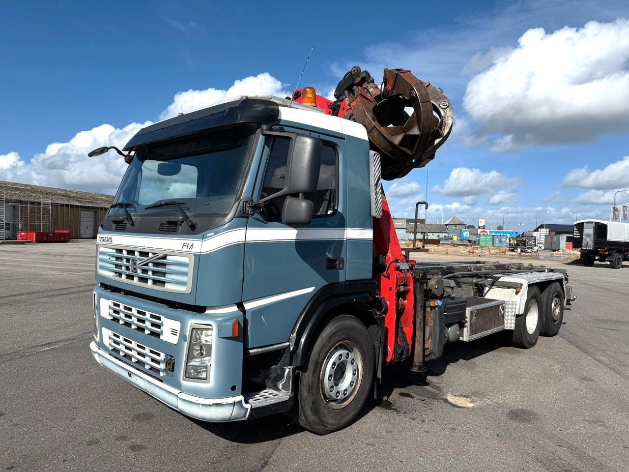 Volvo FM340 6x2*4 Kipper / Palfinger Epsilon 150Z96 - Kamion s kranom: slika  Volvo FM340 6x2*4 Kipper / Palfinger Epsilon 150Z96 - Kamion s kranom Volvo FM340 6x2*4 Kipper / Palfinger Epsilon 150Z96 - Kamion s kranom: slika  Volvo FM340 6x2*4 Kipper / Palfinger Epsilon 150Z96 - Kamion s kranom
