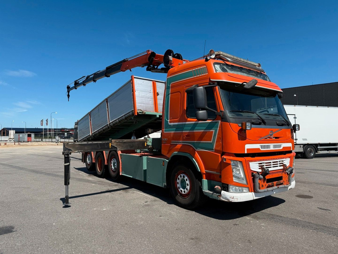 Volvo FM500 8x2*6 Crane HMF 2620 K5 Pendel Tipper - Kamion s kranom: slika Volvo FM500 8x2*6 Crane HMF 2620 K5 Pendel Tipper - Kamion s kranom Volvo FM500 8x2*6 Crane HMF 2620 K5 Pendel Tipper - Kamion s kranom: slika Volvo FM500 8x2*6 Crane HMF 2620 K5 Pendel Tipper - Kamion s kranom