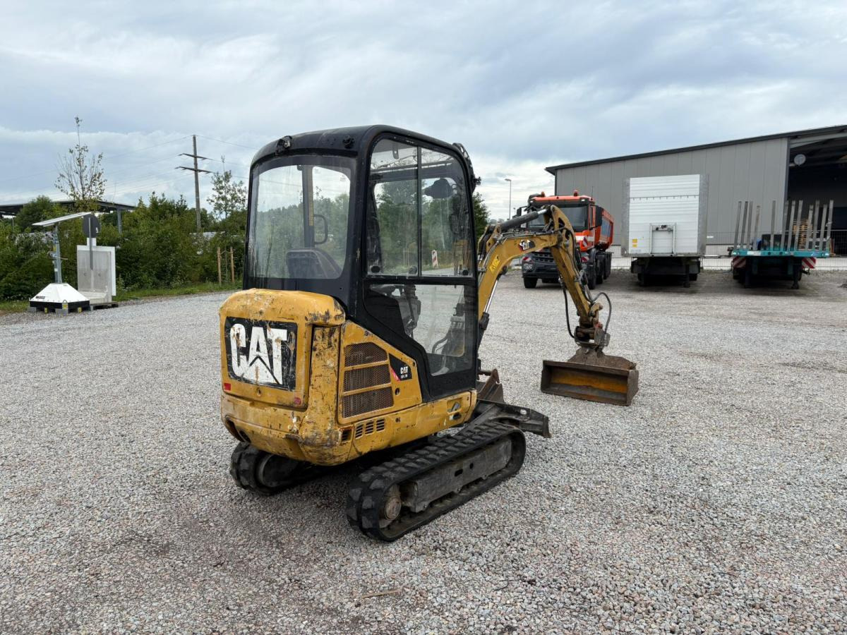 Caterpillar 301.7D - Mini bager: slika Caterpillar 301.7D - Mini bager Caterpillar 301.7D - Mini bager: slika Caterpillar 301.7D - Mini bager