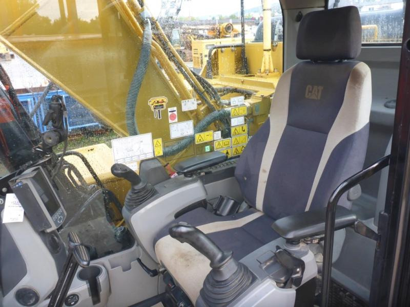 Caterpillar 323F L - Bager gusjeničar: slika Caterpillar 323F L - Bager gusjeničar Caterpillar 323F L - Bager gusjeničar: slika Caterpillar 323F L - Bager gusjeničar