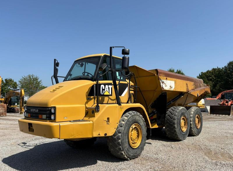 Caterpillar 730 - Zglobni istovarivač: slika Caterpillar 730 - Zglobni istovarivač Caterpillar 730 - Zglobni istovarivač: slika Caterpillar 730 - Zglobni istovarivač