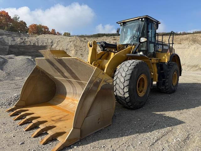 Caterpillar 966M - Utovarivač na kotačima: slika Caterpillar 966M - Utovarivač na kotačima Caterpillar 966M - Utovarivač na kotačima: slika Caterpillar 966M - Utovarivač na kotačima
