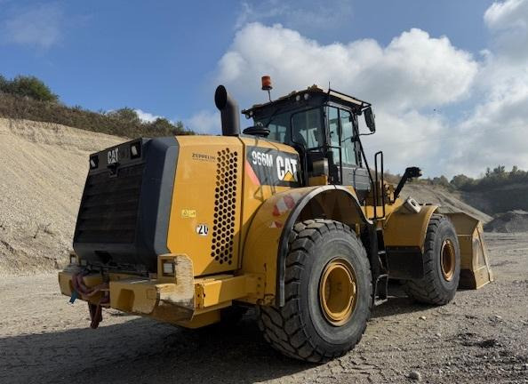 Caterpillar 966M - Utovarivač na kotačima: slika Caterpillar 966M - Utovarivač na kotačima Caterpillar 966M - Utovarivač na kotačima: slika Caterpillar 966M - Utovarivač na kotačima