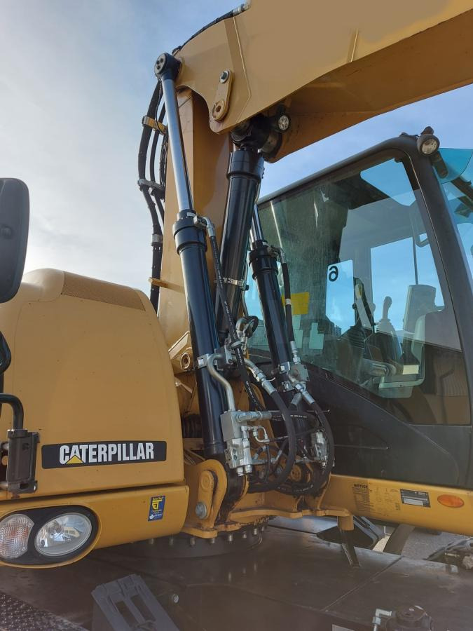 Caterpillar M313D VAH - Bager na kotačima: slika Caterpillar M313D VAH - Bager na kotačima Caterpillar M313D VAH - Bager na kotačima: slika Caterpillar M313D VAH - Bager na kotačima