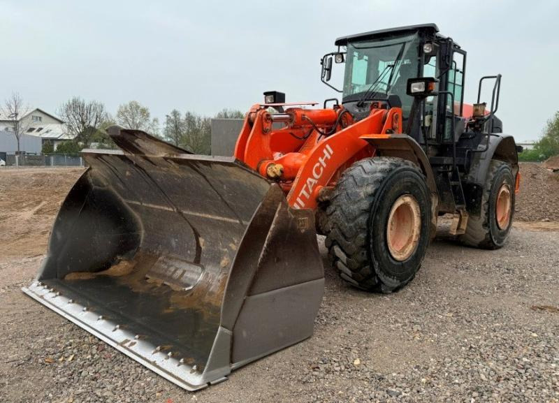 Hitachi ZW250-5B - Utovarivač na kotačima: slika Hitachi ZW250-5B - Utovarivač na kotačima Hitachi ZW250-5B - Utovarivač na kotačima: slika Hitachi ZW250-5B - Utovarivač na kotačima