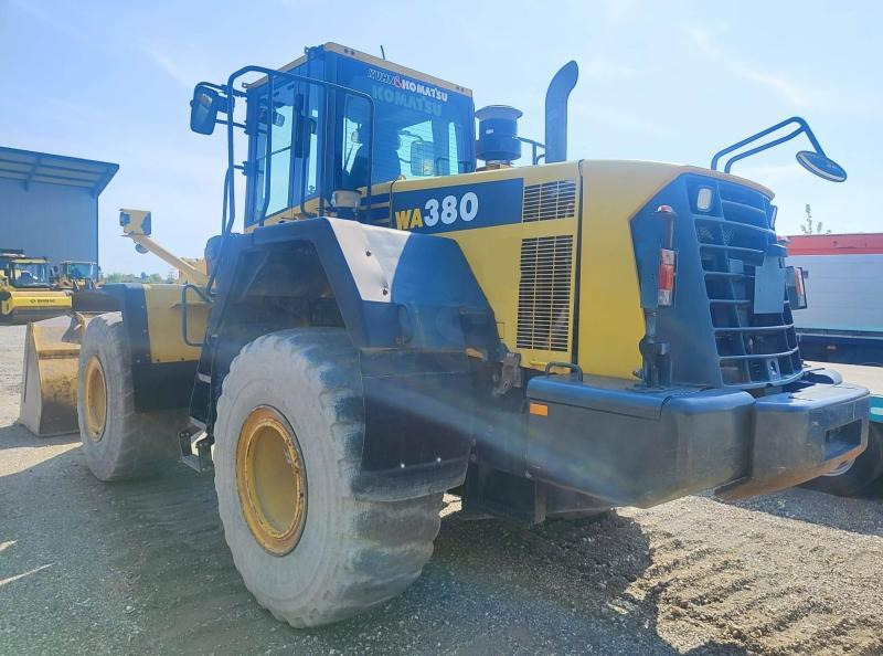Komatsu WA380-6 Long Boom - Utovarivač na kotačima: slika Komatsu WA380-6 Long Boom - Utovarivač na kotačima Komatsu WA380-6 Long Boom - Utovarivač na kotačima: slika Komatsu WA380-6 Long Boom - Utovarivač na kotačima