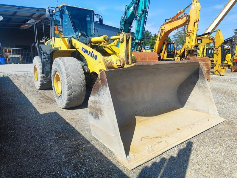 Komatsu WA380-6 Long Boom - Utovarivač na kotačima: slika Komatsu WA380-6 Long Boom - Utovarivač na kotačima Komatsu WA380-6 Long Boom - Utovarivač na kotačima: slika Komatsu WA380-6 Long Boom - Utovarivač na kotačima