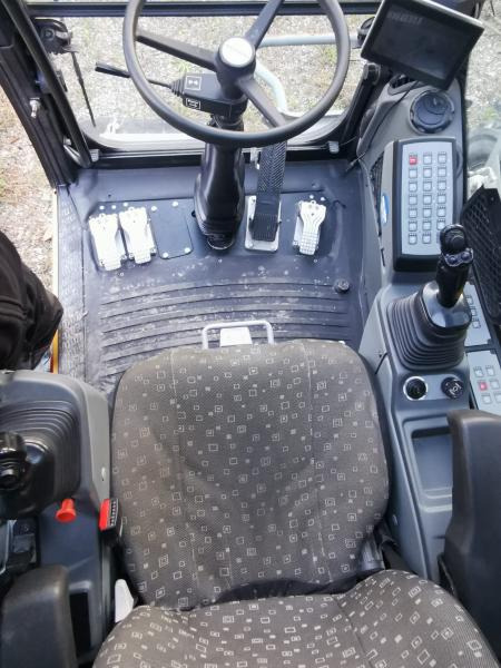 Liebherr A918 Compact - Bager na kotačima: slika Liebherr A918 Compact - Bager na kotačima Liebherr A918 Compact - Bager na kotačima: slika Liebherr A918 Compact - Bager na kotačima