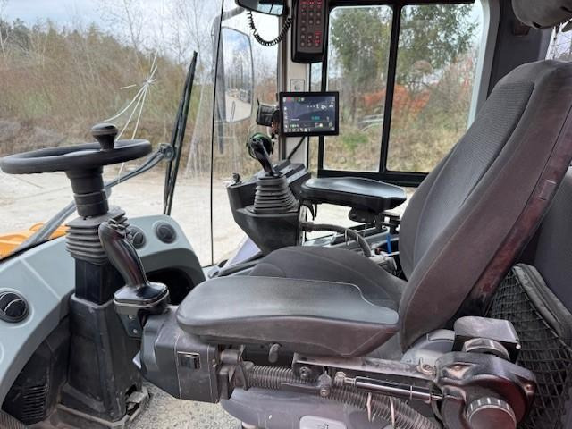 Liebherr L580 X-Power - Utovarivač na kotačima: slika Liebherr L580 X-Power - Utovarivač na kotačima Liebherr L580 X-Power - Utovarivač na kotačima: slika Liebherr L580 X-Power - Utovarivač na kotačima