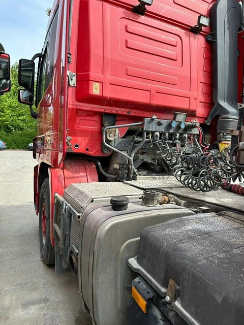 Mercedes Actros 3355 - Tegljač: slika Mercedes Actros 3355 - Tegljač Mercedes Actros 3355 - Tegljač: slika Mercedes Actros 3355 - Tegljač