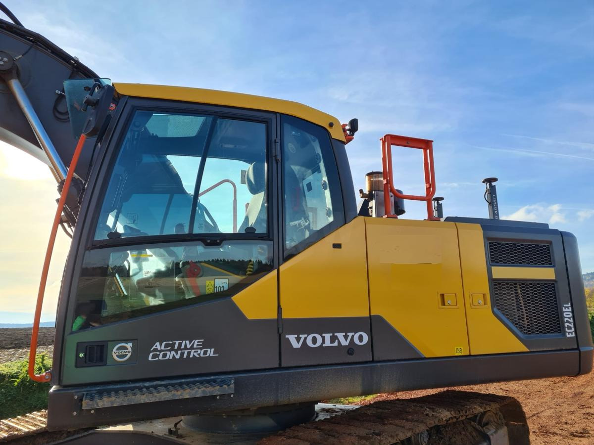 Volvo EC220EL - Bager gusjeničar: slika Volvo EC220EL - Bager gusjeničar Volvo EC220EL - Bager gusjeničar: slika Volvo EC220EL - Bager gusjeničar
