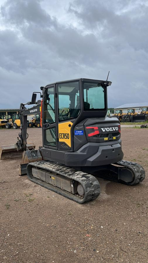 Volvo ECR50F - Mini bager: slika Volvo ECR50F - Mini bager Volvo ECR50F - Mini bager: slika Volvo ECR50F - Mini bager