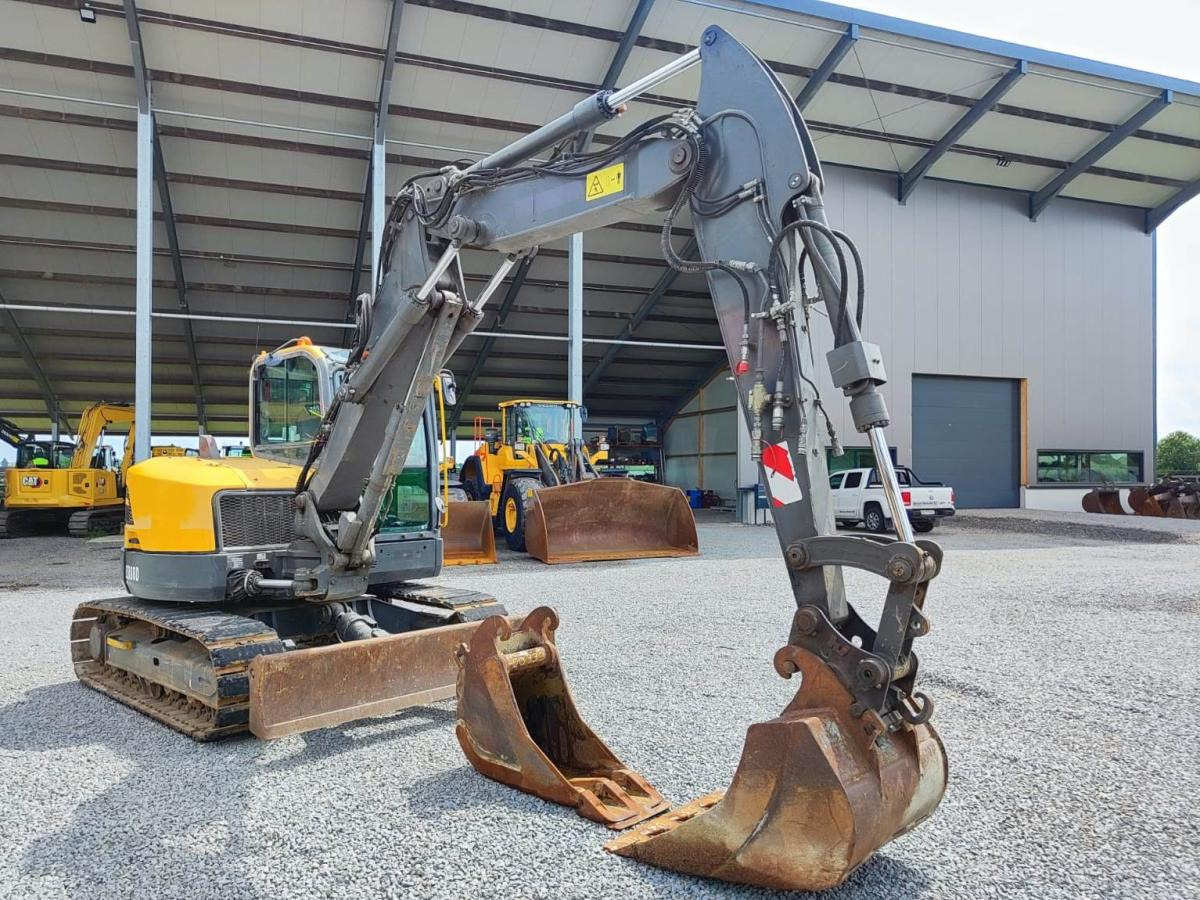 Volvo ECR88D - Mini bager: slika Volvo ECR88D - Mini bager Volvo ECR88D - Mini bager: slika Volvo ECR88D - Mini bager