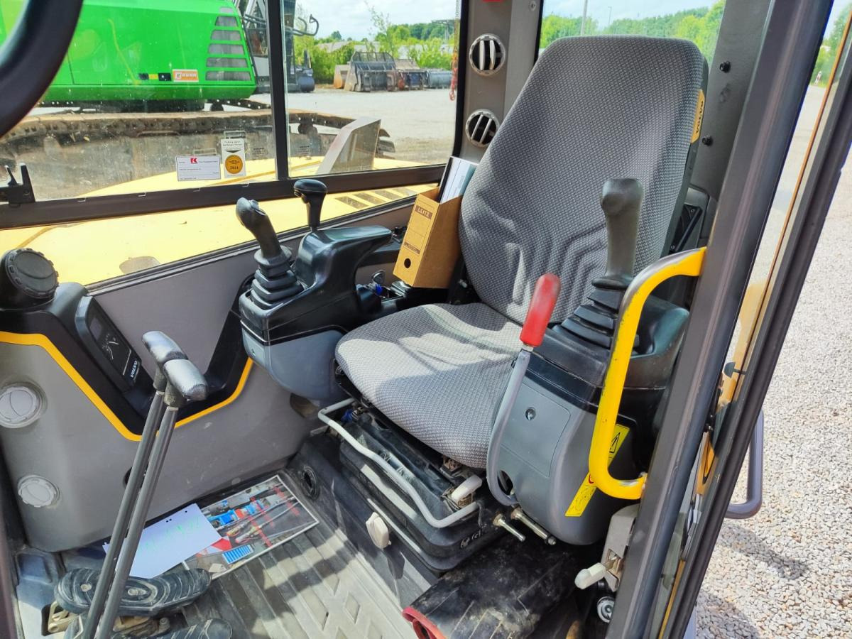 Volvo ECR88D - Mini bager: slika Volvo ECR88D - Mini bager Volvo ECR88D - Mini bager: slika Volvo ECR88D - Mini bager