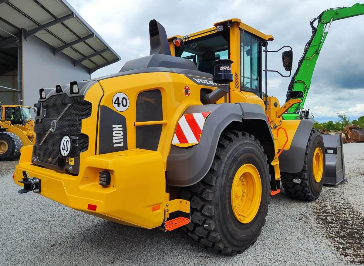 Volvo L110H - Utovarivač na kotačima: slika Volvo L110H - Utovarivač na kotačima Volvo L110H - Utovarivač na kotačima: slika Volvo L110H - Utovarivač na kotačima
