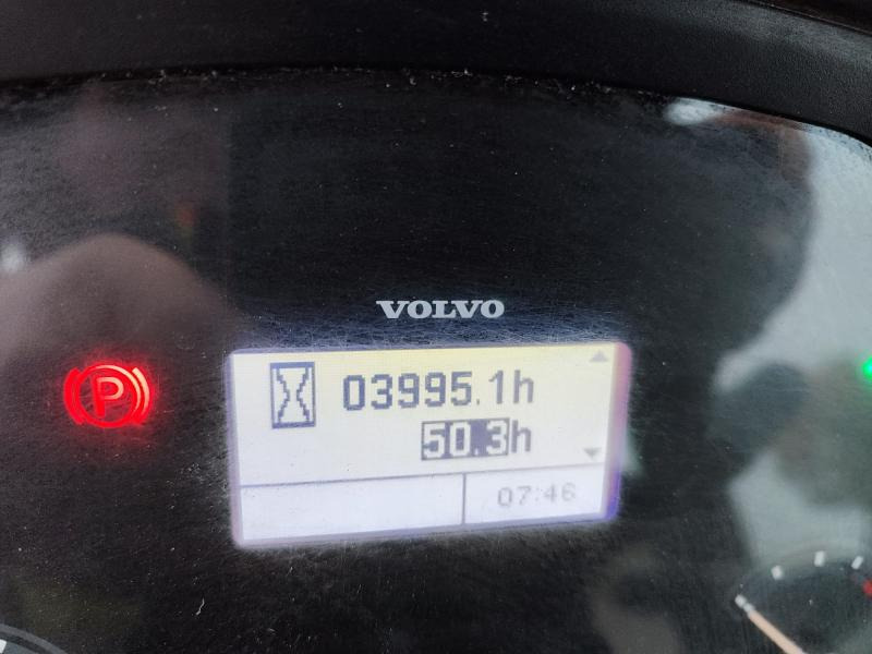 Volvo L30G - Utovarivač na kotačima: slika Volvo L30G - Utovarivač na kotačima Volvo L30G - Utovarivač na kotačima: slika Volvo L30G - Utovarivač na kotačima