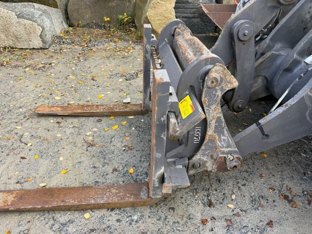 Utovarivač na kotačima Volvo L90H: slika Utovarivač na kotačima Volvo L90H Utovarivač na kotačima Volvo L90H: slika Utovarivač na kotačima Volvo L90H