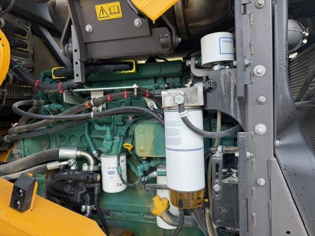 Utovarivač na kotačima Volvo L90H: slika Utovarivač na kotačima Volvo L90H Utovarivač na kotačima Volvo L90H: slika Utovarivač na kotačima Volvo L90H