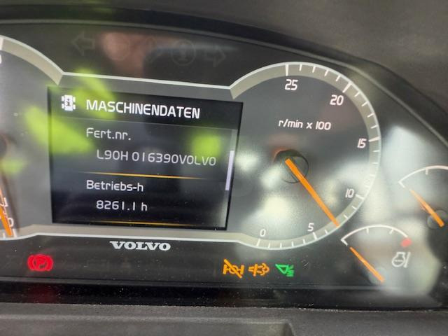 Utovarivač na kotačima Volvo L90H: slika Utovarivač na kotačima Volvo L90H Utovarivač na kotačima Volvo L90H: slika Utovarivač na kotačima Volvo L90H