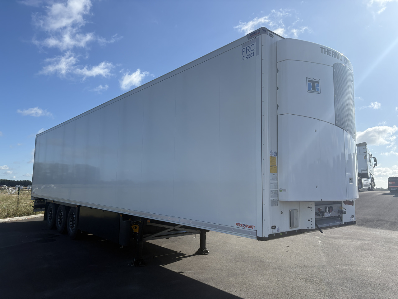 Schmitz Cargobull - Poluprikolica hladnjača: slika Schmitz Cargobull - Poluprikolica hladnjača Schmitz Cargobull - Poluprikolica hladnjača: slika Schmitz Cargobull - Poluprikolica hladnjača