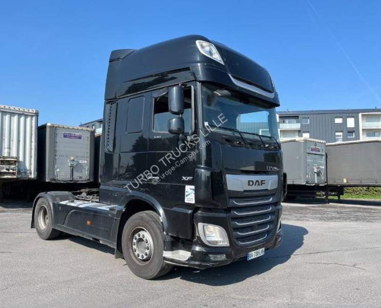 DAF XF 530 - Tegljač: slika DAF XF 530 - Tegljač DAF XF 530 - Tegljač: slika DAF XF 530 - Tegljač