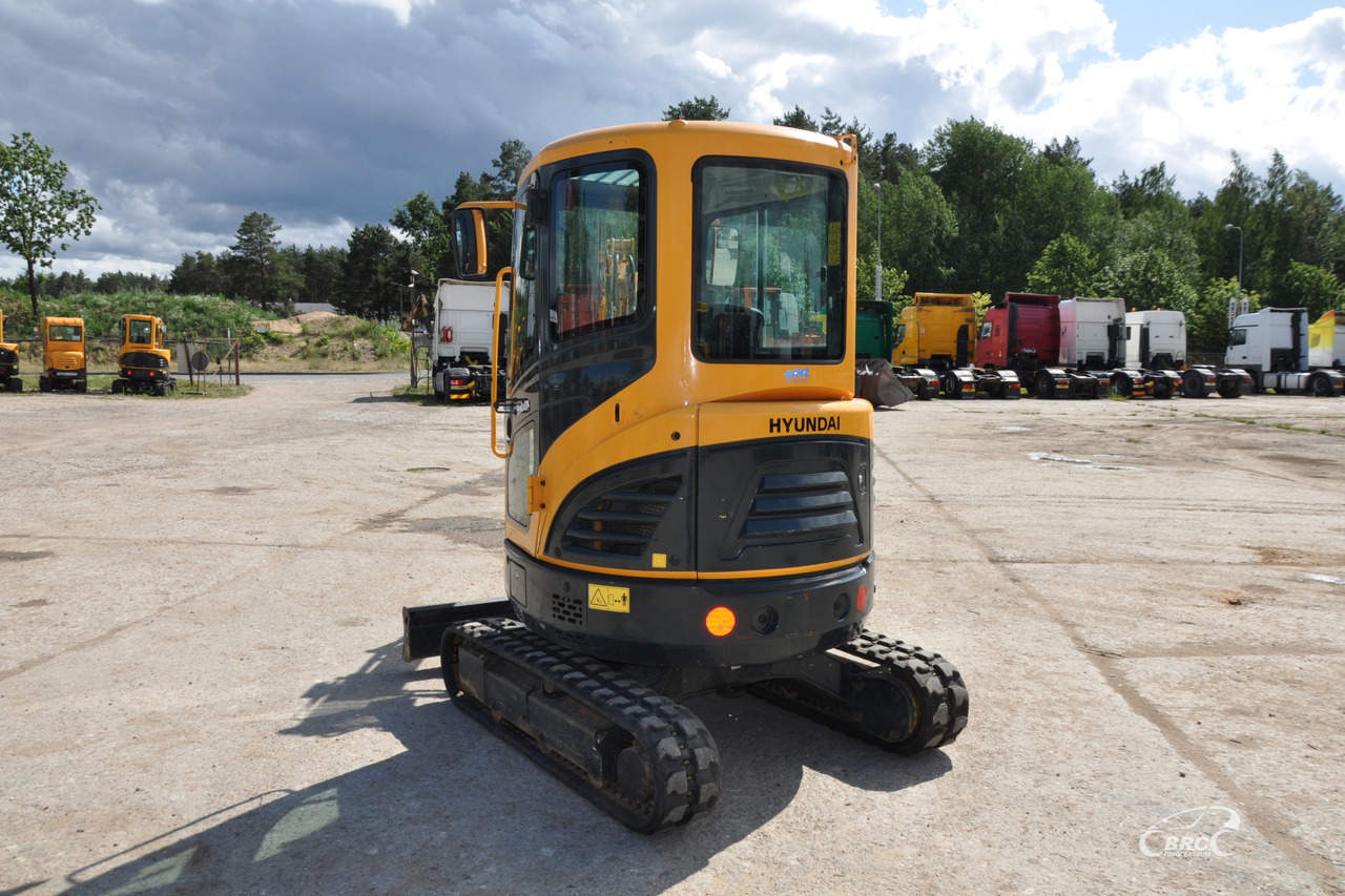Hyundai R25Z-9AK - Mini bager: slika Hyundai R25Z-9AK - Mini bager Hyundai R25Z-9AK - Mini bager: slika Hyundai R25Z-9AK - Mini bager