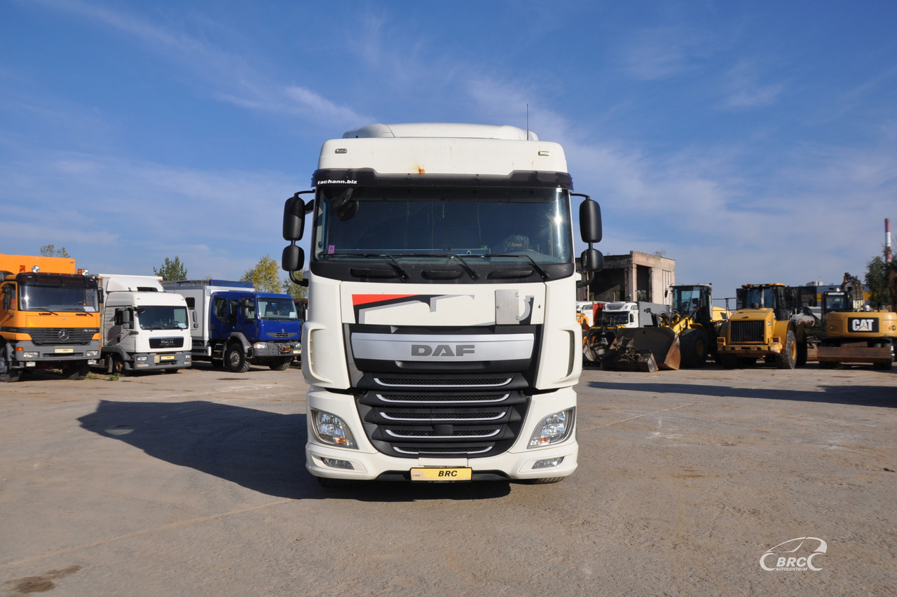 DAF XF - Tegljač: slika DAF XF - Tegljač DAF XF - Tegljač: slika DAF XF - Tegljač