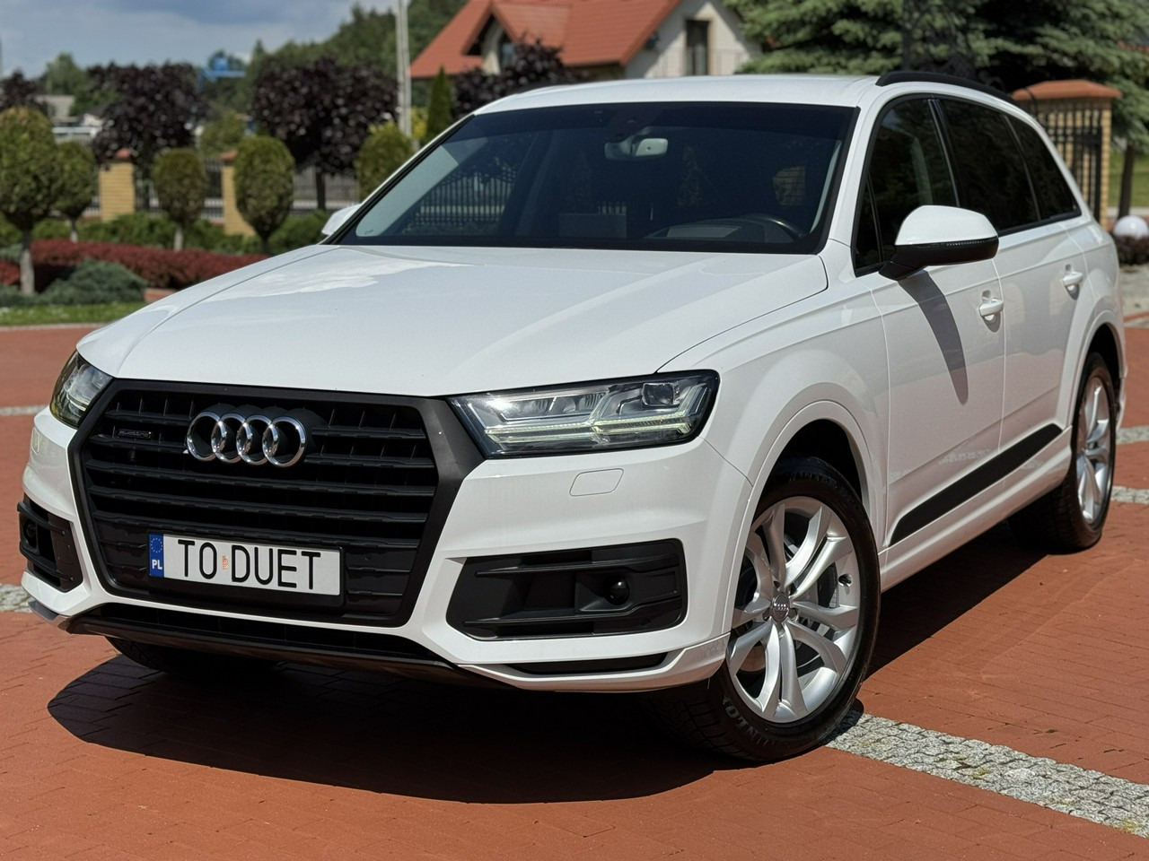 Audi Q7 - SUV: slika Audi Q7 - SUV Audi Q7 - SUV: slika Audi Q7 - SUV