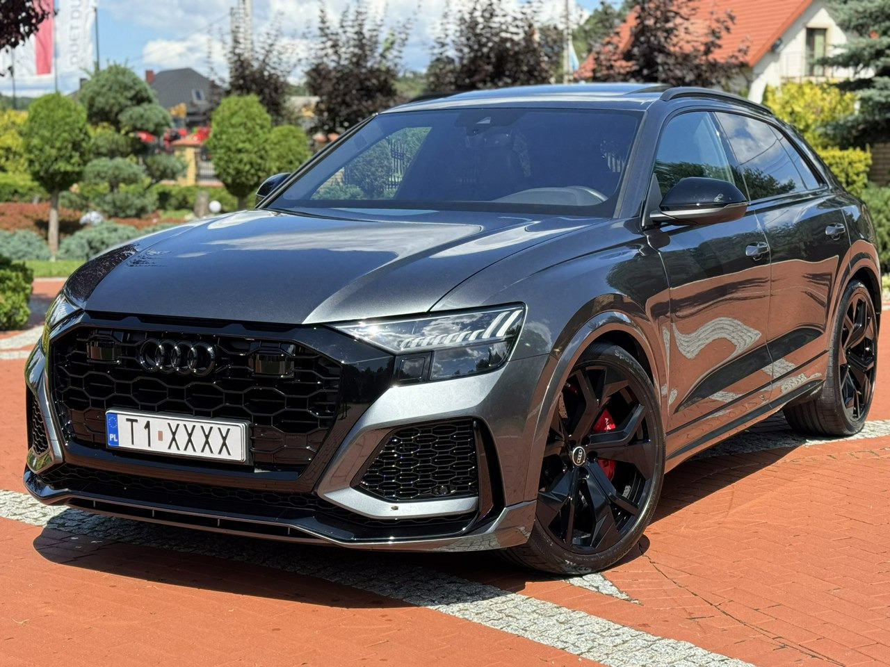 Audi RS Q8 - SUV: slika Audi RS Q8 - SUV Audi RS Q8 - SUV: slika Audi RS Q8 - SUV
