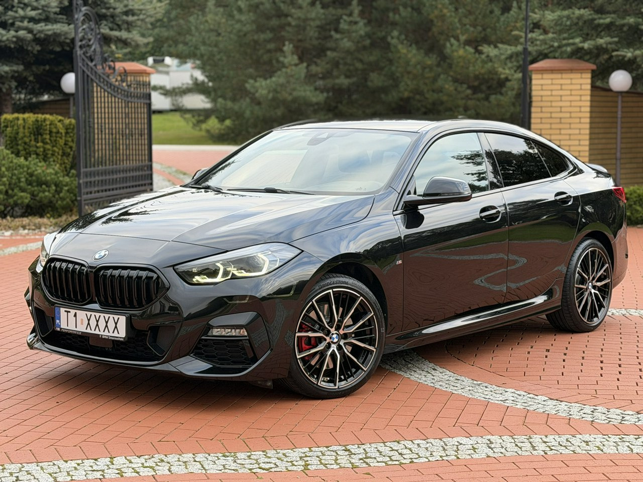 BMW 220 - Limuzina: slika BMW 220 - Limuzina BMW 220 - Limuzina: slika BMW 220 - Limuzina
