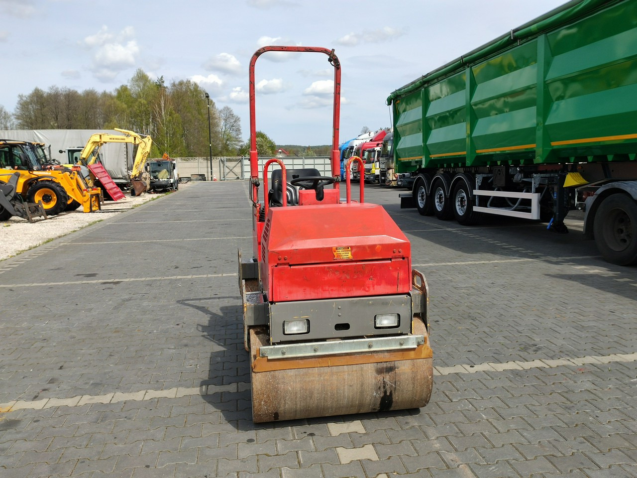 Bomag BW 100 ADM-2 1,6t - Valjak: slika Bomag BW 100 ADM-2 1,6t - Valjak Bomag BW 100 ADM-2 1,6t - Valjak: slika Bomag BW 100 ADM-2 1,6t - Valjak