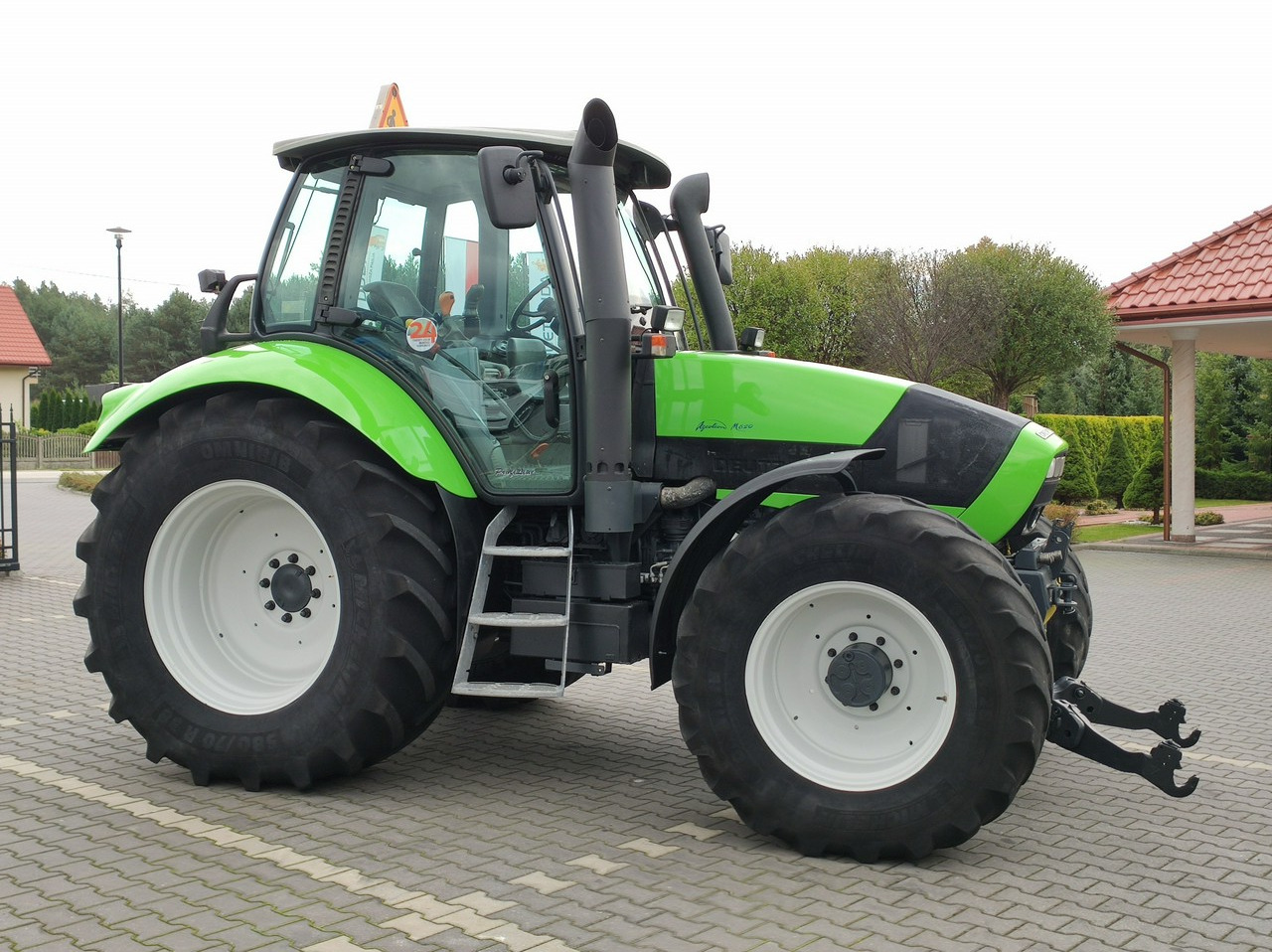 Traktor Deutz Fahr Agrotron M620 4x4 Przedni Tuz Wałek W.O.M Wyjścia do Przyczepy: slika Traktor Deutz Fahr Agrotron M620 4x4 Przedni Tuz Wałek W.O.M Wyjścia do Przyczepy Traktor Deutz Fahr Agrotron M620 4x4 Przedni Tuz Wałek W.O.M Wyjścia do Przyczepy: slika Traktor Deutz Fahr Agrotron M620 4x4 Przedni Tuz Wałek W.O.M Wyjścia do Przyczepy