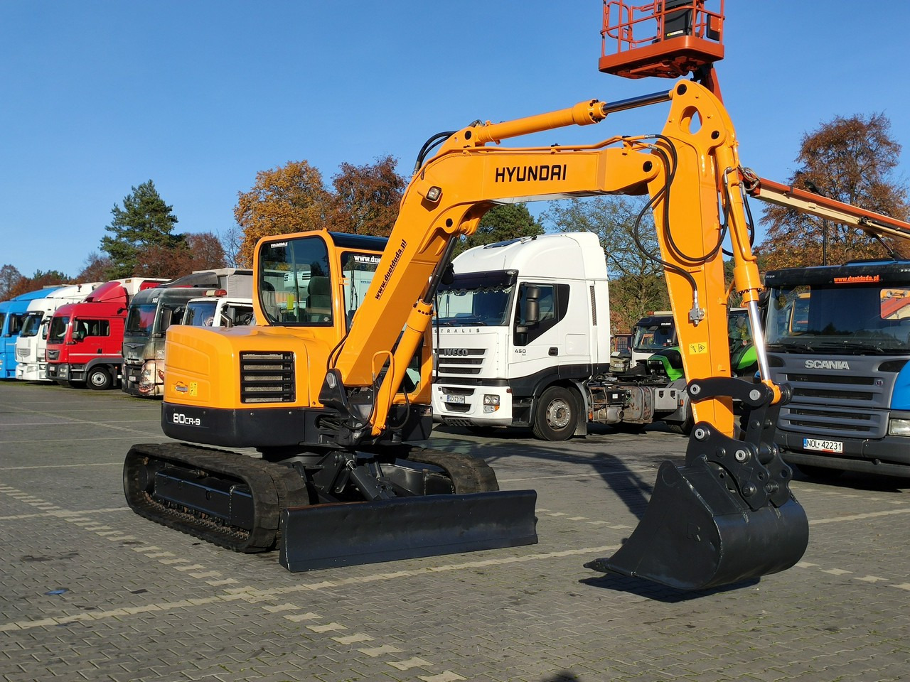 Hyundai ROBEX 80CR-9 2013r 8,3 tony - Bager gusjeničar: slika Hyundai ROBEX 80CR-9 2013r 8,3 tony - Bager gusjeničar Hyundai ROBEX 80CR-9 2013r 8,3 tony - Bager gusjeničar: slika Hyundai ROBEX 80CR-9 2013r 8,3 tony - Bager gusjeničar