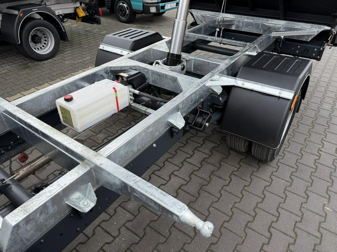 Iveco Daily 35C16 V - Mali kamion kiper: slika Iveco Daily 35C16 V - Mali kamion kiper Iveco Daily 35C16 V - Mali kamion kiper: slika Iveco Daily 35C16 V - Mali kamion kiper