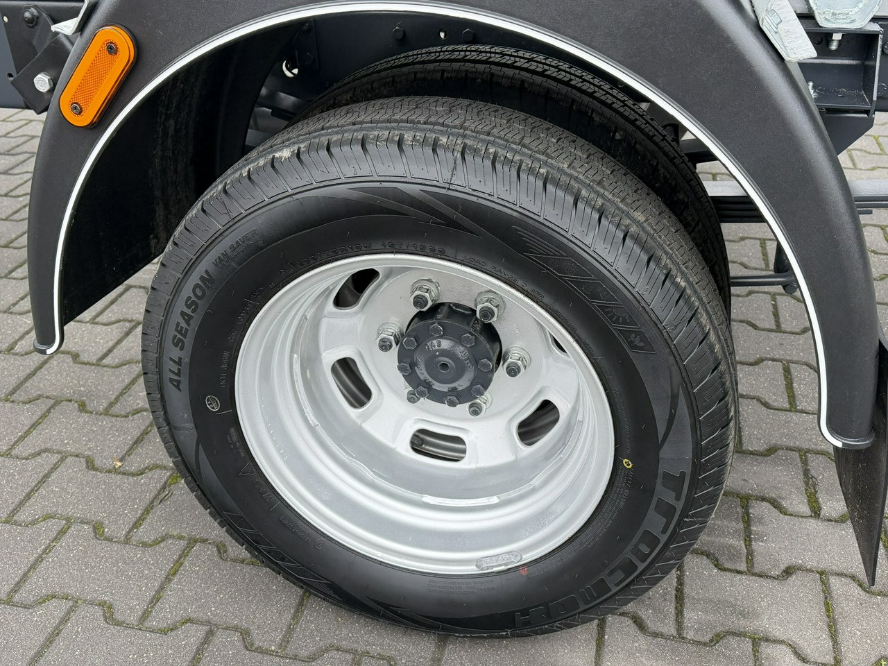 Iveco Daily 35C16 V - Mali kamion kiper: slika Iveco Daily 35C16 V - Mali kamion kiper Iveco Daily 35C16 V - Mali kamion kiper: slika Iveco Daily 35C16 V - Mali kamion kiper