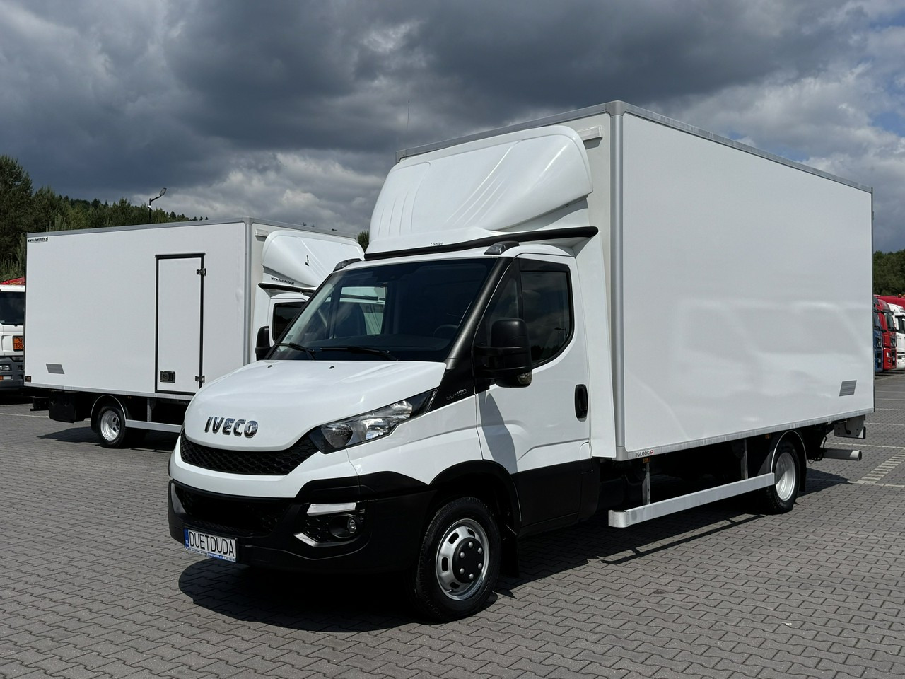 Iveco Daily 50C15 V - Dostavno vozilo hladnjača: slika Iveco Daily 50C15 V - Dostavno vozilo hladnjača Iveco Daily 50C15 V - Dostavno vozilo hladnjača: slika Iveco Daily 50C15 V - Dostavno vozilo hladnjača