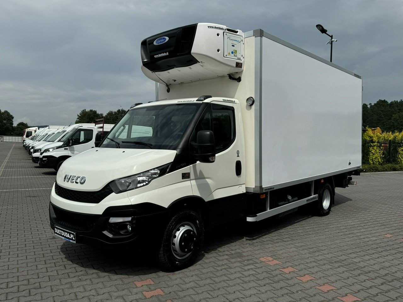 Iveco Daily 70C17 Mroźnia Agregat Carrier Supra 750 10-Palet + Winda - Dostavno vozilo hladnjača: slika Iveco Daily 70C17 Mroźnia Agregat Carrier Supra 750 10-Palet + Winda - Dostavno vozilo hladnjača Iveco Daily 70C17 Mroźnia Agregat Carrier Supra 750 10-Palet + Winda - Dostavno vozilo hladnjača: slika Iveco Daily 70C17 Mroźnia Agregat Carrier Supra 750 10-Palet + Winda - Dostavno vozilo hladnjača