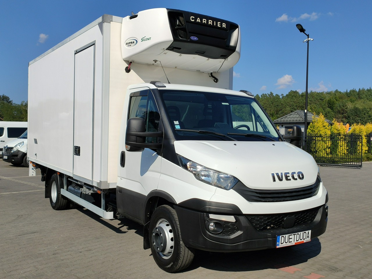 Iveco Daily 70C18 Mroźnia Ściana Grodziowa Podwójny Parownik - Dostavno vozilo hladnjača: slika Iveco Daily 70C18 Mroźnia Ściana Grodziowa Podwójny Parownik - Dostavno vozilo hladnjača Iveco Daily 70C18 Mroźnia Ściana Grodziowa Podwójny Parownik - Dostavno vozilo hladnjača: slika Iveco Daily 70C18 Mroźnia Ściana Grodziowa Podwójny Parownik - Dostavno vozilo hladnjača