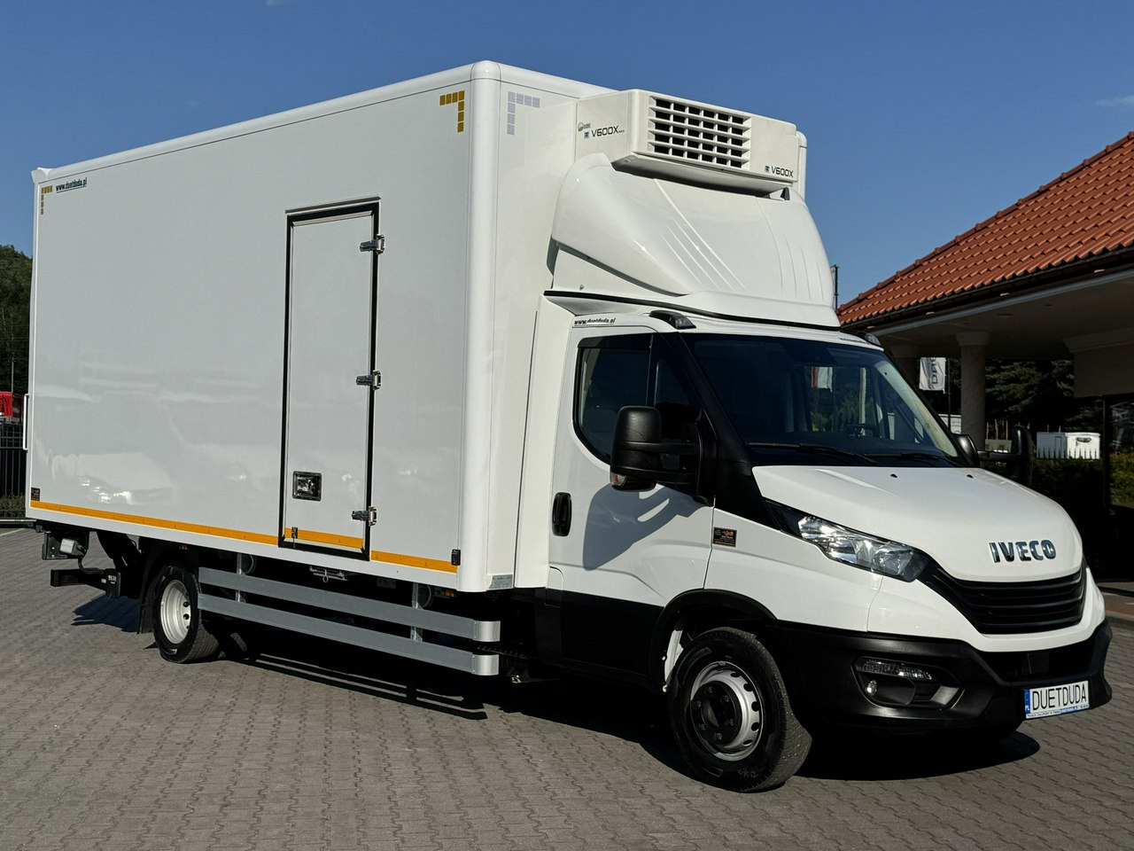 Iveco Daily 72C18 Mroźnia HI-MATIC 14 Euro Palet - Dostavno vozilo hladnjača: slika Iveco Daily 72C18 Mroźnia HI-MATIC 14 Euro Palet - Dostavno vozilo hladnjača Iveco Daily 72C18 Mroźnia HI-MATIC 14 Euro Palet - Dostavno vozilo hladnjača: slika Iveco Daily 72C18 Mroźnia HI-MATIC 14 Euro Palet - Dostavno vozilo hladnjača