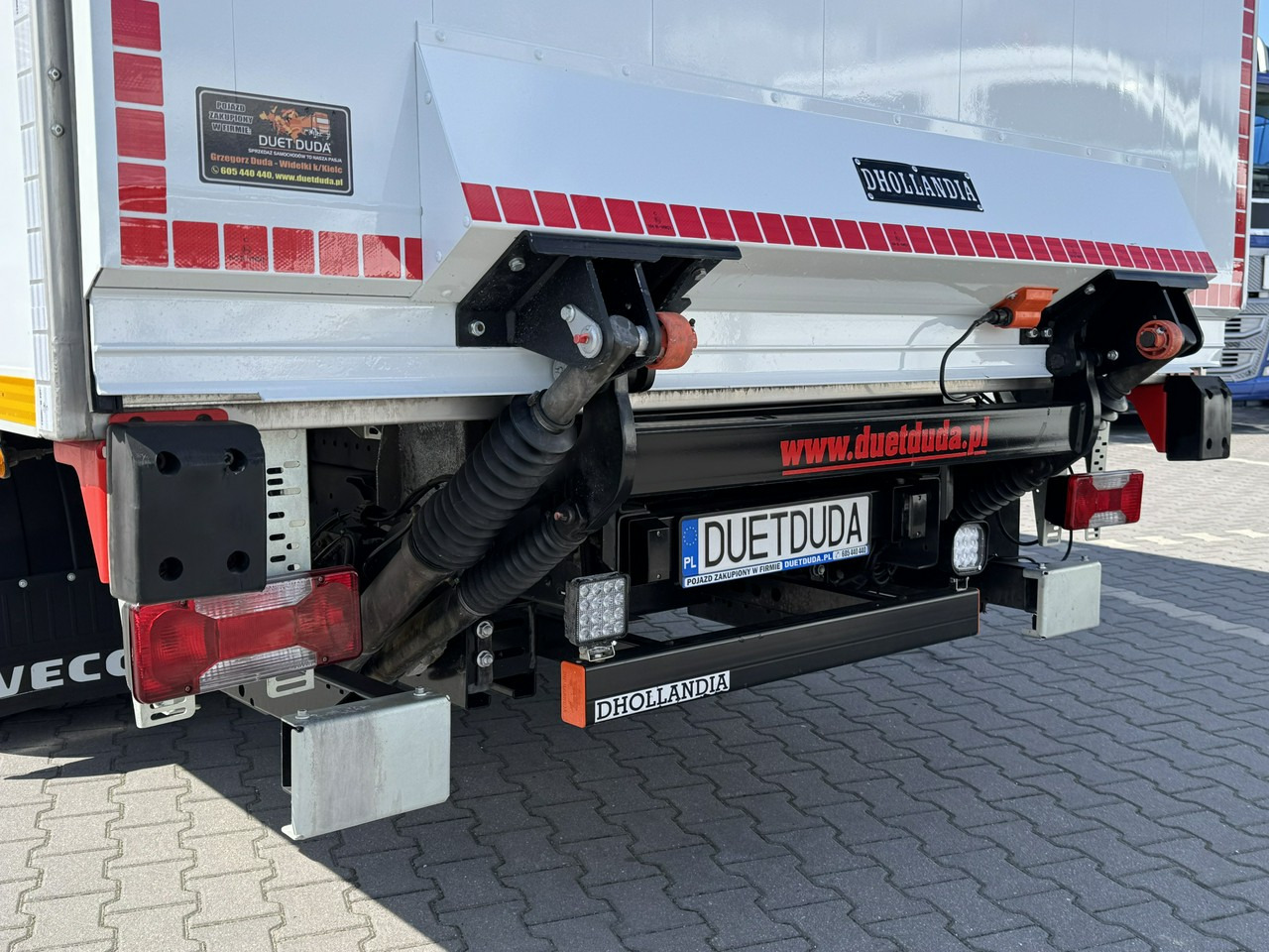 Dostavno vozilo hladnjača Iveco Daily 72C21 Mroźnia HI-MATIC Ściana Grodziowa Multitemperatura: slika Dostavno vozilo hladnjača Iveco Daily 72C21 Mroźnia HI-MATIC Ściana Grodziowa Multitemperatura Dostavno vozilo hladnjača Iveco Daily 72C21 Mroźnia HI-MATIC Ściana Grodziowa Multitemperatura: slika Dostavno vozilo hladnjača Iveco Daily 72C21 Mroźnia HI-MATIC Ściana Grodziowa Multitemperatura