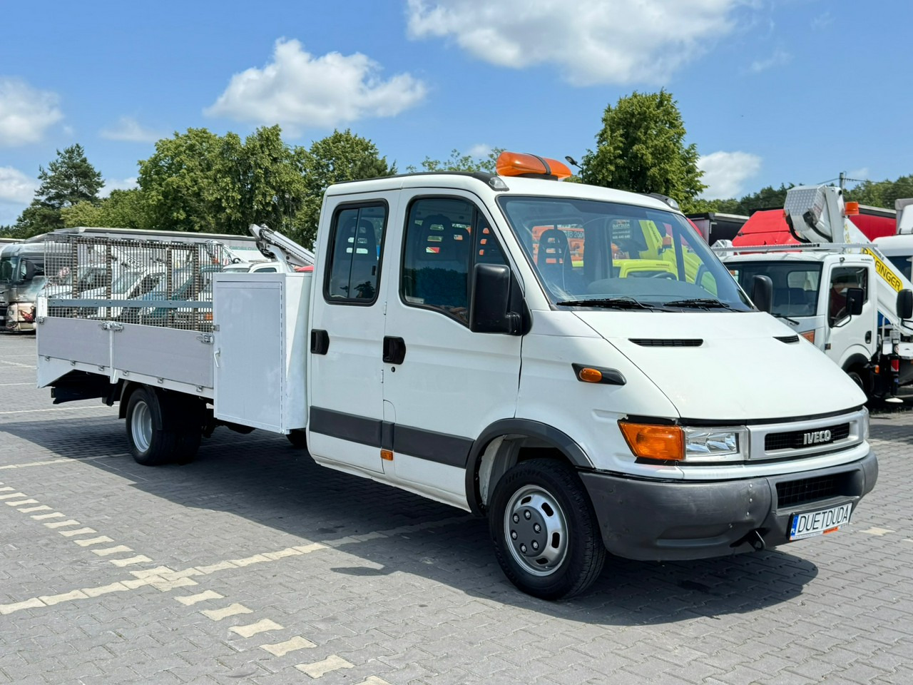 Iveco Daily - Kamion za vuču: slika Iveco Daily - Kamion za vuču Iveco Daily - Kamion za vuču: slika Iveco Daily - Kamion za vuču