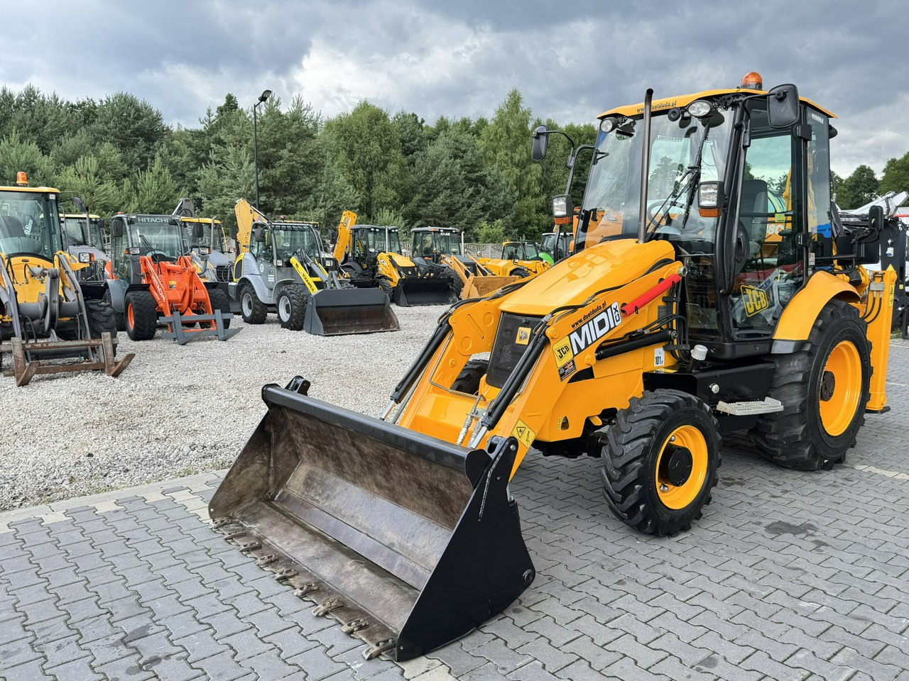 JCB MIDI CX Szybkozłącze Nowe Opony bez luzów i wycieków Super Stan - Rovokopač-utovarivač: slika JCB MIDI CX Szybkozłącze Nowe Opony bez luzów i wycieków Super Stan - Rovokopač-utovarivač JCB MIDI CX Szybkozłącze Nowe Opony bez luzów i wycieków Super Stan - Rovokopač-utovarivač: slika JCB MIDI CX Szybkozłącze Nowe Opony bez luzów i wycieków Super Stan - Rovokopač-utovarivač