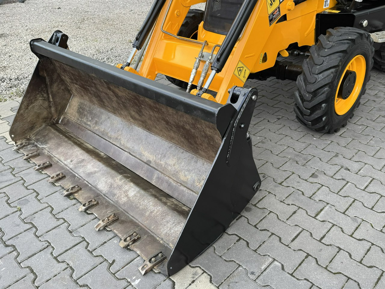 JCB MIDI CX Szybkozłącze Nowe Opony bez luzów i wycieków Super Stan - Rovokopač-utovarivač: slika JCB MIDI CX Szybkozłącze Nowe Opony bez luzów i wycieków Super Stan - Rovokopač-utovarivač JCB MIDI CX Szybkozłącze Nowe Opony bez luzów i wycieków Super Stan - Rovokopač-utovarivač: slika JCB MIDI CX Szybkozłącze Nowe Opony bez luzów i wycieków Super Stan - Rovokopač-utovarivač
