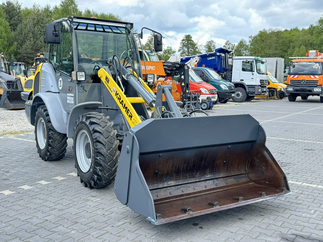 Kramer 5085, 353-11S - Utovarivač na kotačima: slika Kramer 5085, 353-11S - Utovarivač na kotačima Kramer 5085, 353-11S - Utovarivač na kotačima: slika Kramer 5085, 353-11S - Utovarivač na kotačima