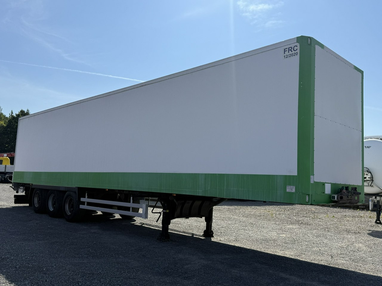 Lamberet SR2 Kontener Tył Drzwi Izoterma Chłodnia bez Agregatu - Izotermna poluprikolica: slika Lamberet SR2 Kontener Tył Drzwi Izoterma Chłodnia bez Agregatu - Izotermna poluprikolica Lamberet SR2 Kontener Tył Drzwi Izoterma Chłodnia bez Agregatu - Izotermna poluprikolica: slika Lamberet SR2 Kontener Tył Drzwi Izoterma Chłodnia bez Agregatu - Izotermna poluprikolica